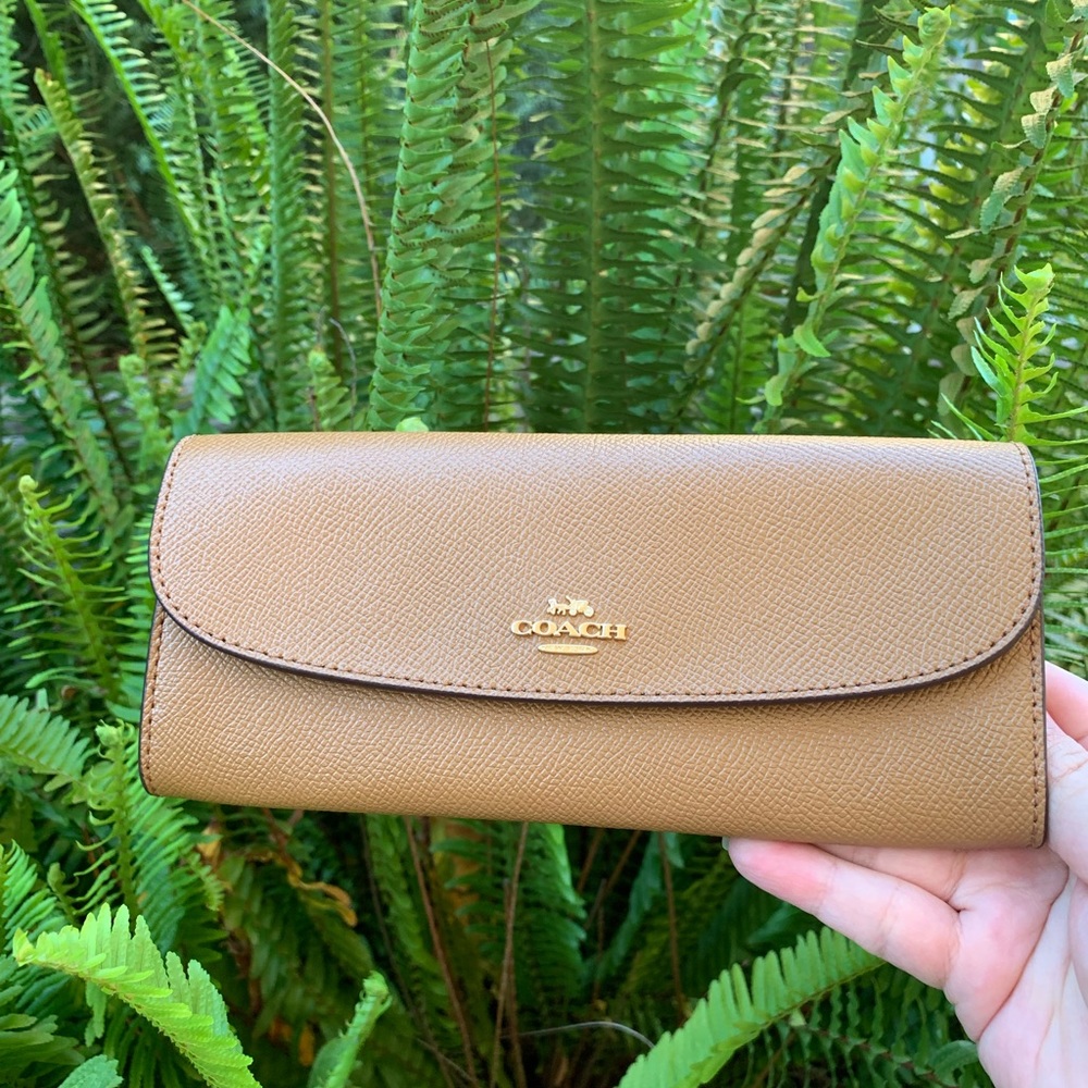 Coach Crossgrain Leather Soft Wallet EUC